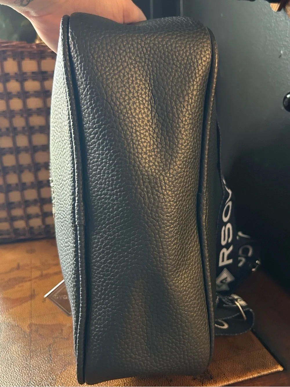 RSOYO Black Pebbled Leather Men's Backpack with Silver Accents -NWT-